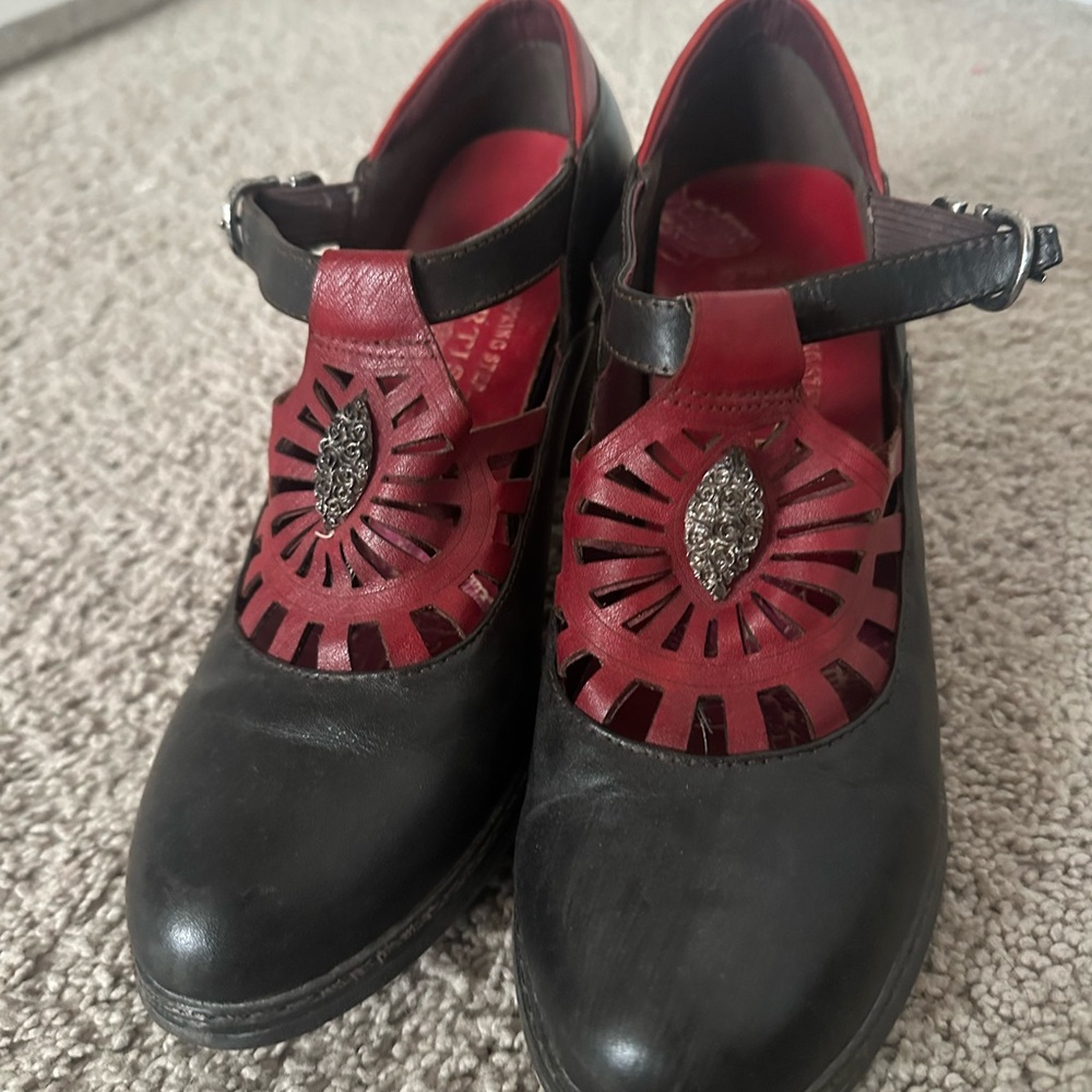Vintage Black and Red Heels